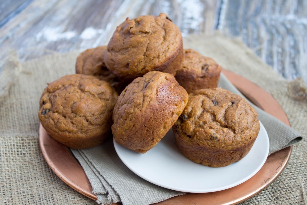 healthy pumpkin muffins with applesauce
