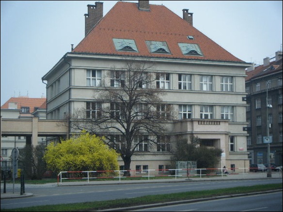 2009_0505SpringinPrague0036