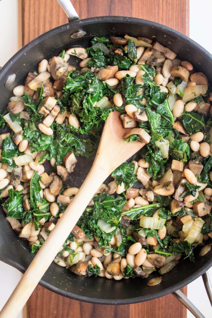 how to make “Cheesy” Vegan Mushroom Quinoa