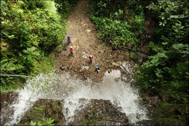 rappelling35