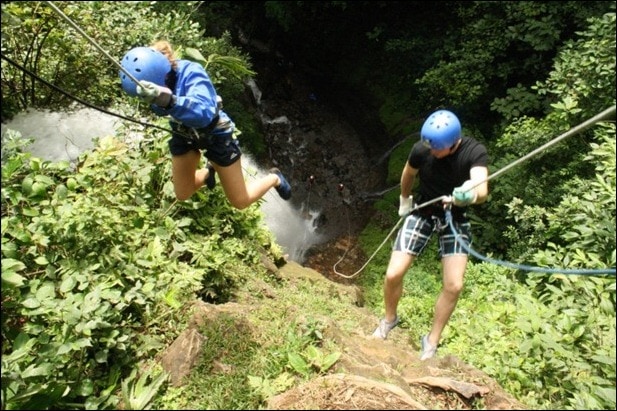 rappelling4