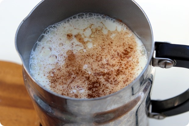 homemade maple syrup latte with cinnamon