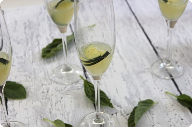cucumber lime basil prosecco drink cocktail