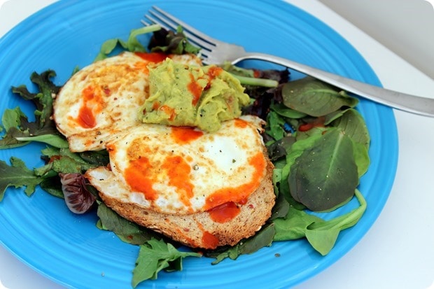 healthy fast breakfast with eggs