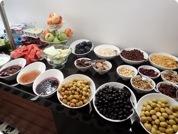 hotels with free turkish breakfast istanbul