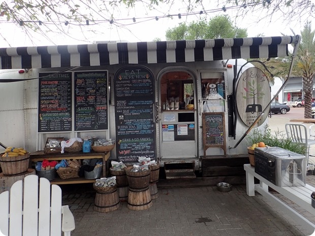 raw juicy food truck