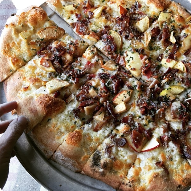 bacon apple cheddar pizza