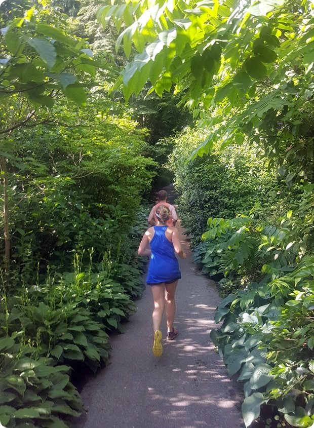 running the trails in stanley park
