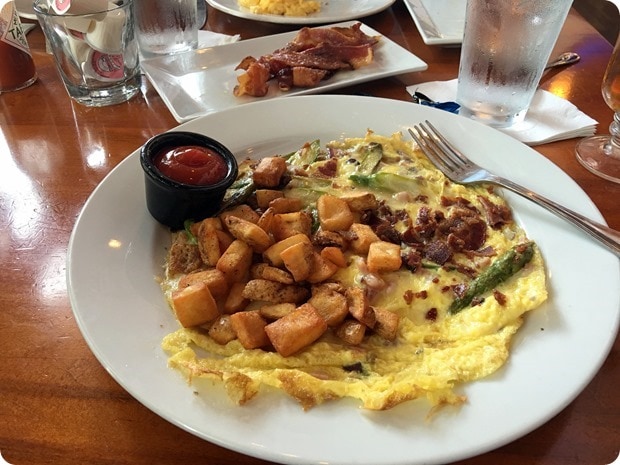 boulevard woodgrill brunch