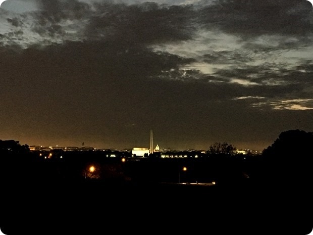 dark morning run dc view