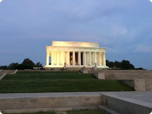 lincoln memorial early morning run view