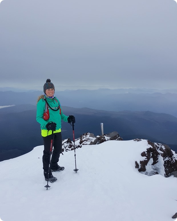 hiking mt st helens snow