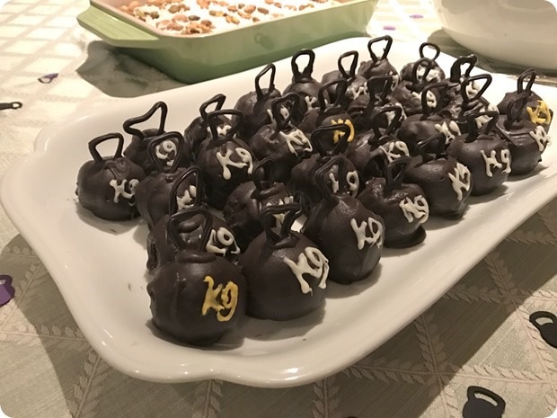 kettlebell cake pop