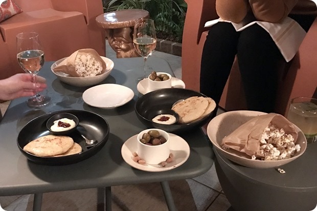 492 king bar snacks