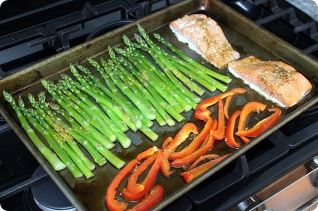 sheet pan asian salmon with veggies