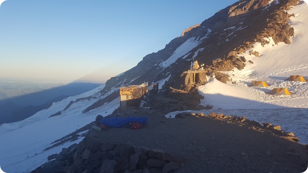 camp muir mt rainier hike