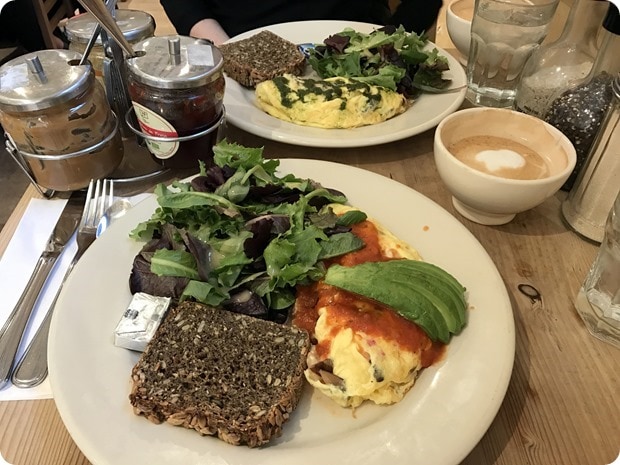 le pain quotidien brunch