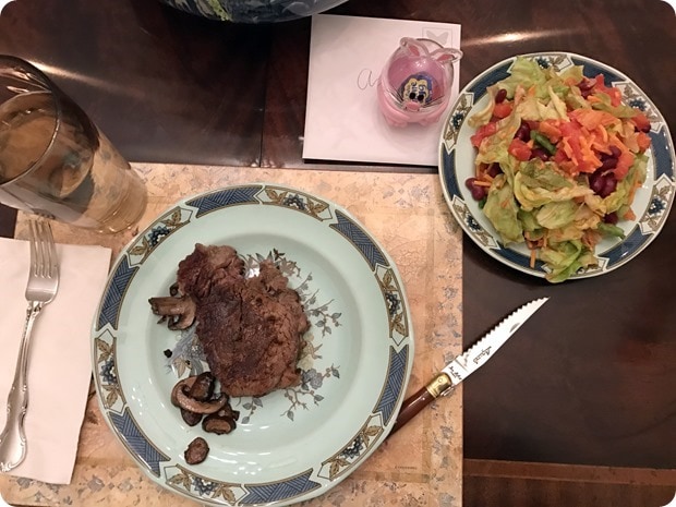 steak and taco salad