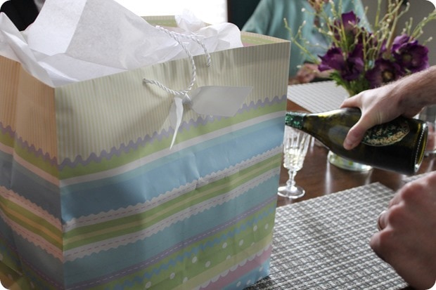 baby gender reveal party