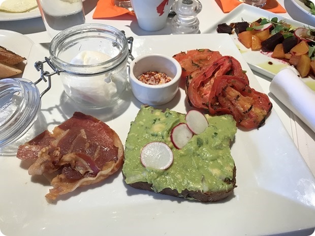 leopold's kafe brunch