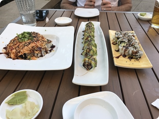 sushi rock arlington