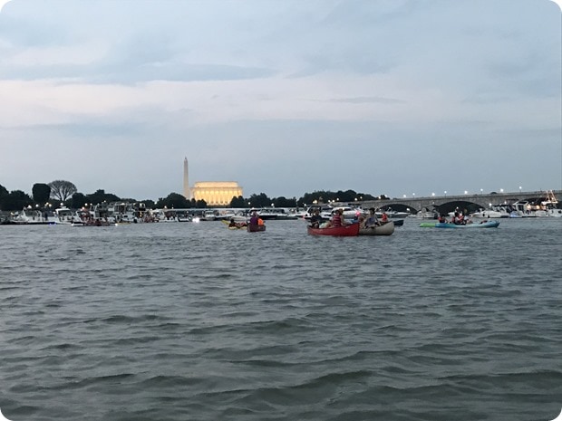 4th of july fireworks kayak dc