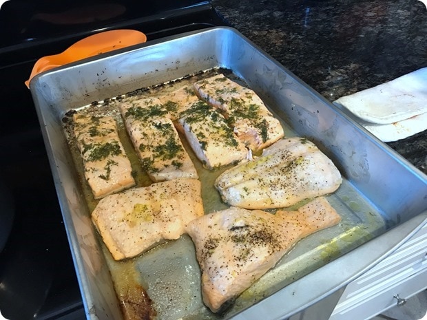 salmon with lemon dill sauce