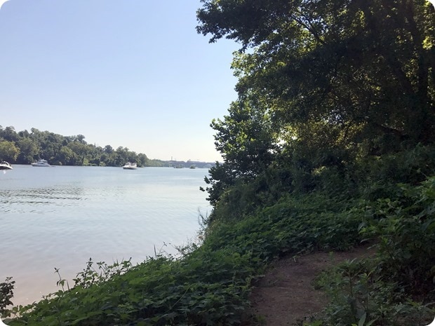 hiking va