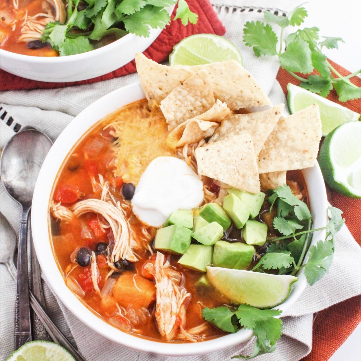 30-Minute Instant Pot Chicken Tortilla Soup (Veggie-Packed)