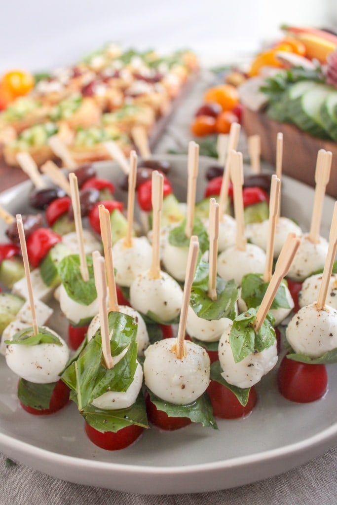 Healthy Superbowl Snack Ideas from registered dietitian Anne Mauney of fannetasticfood.com