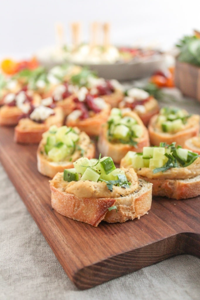 Healthy Superbowl Snack Ideas from registered dietitian Anne Mauney of fannetasticfood.com