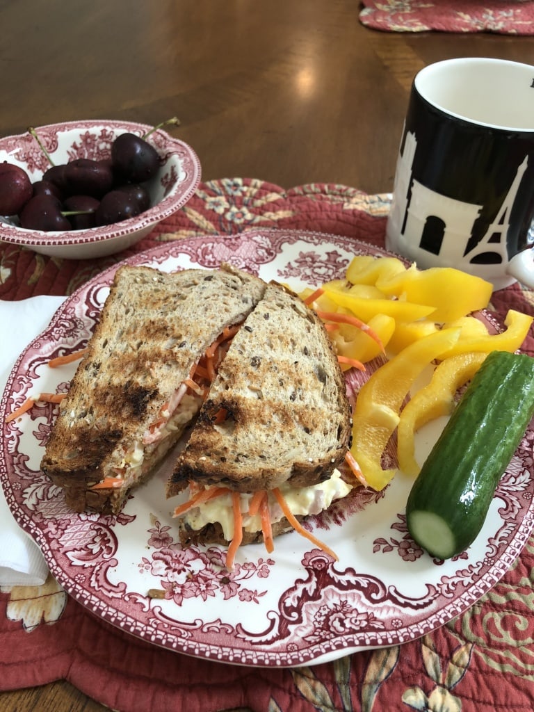 easy egg salad lunch sandwich