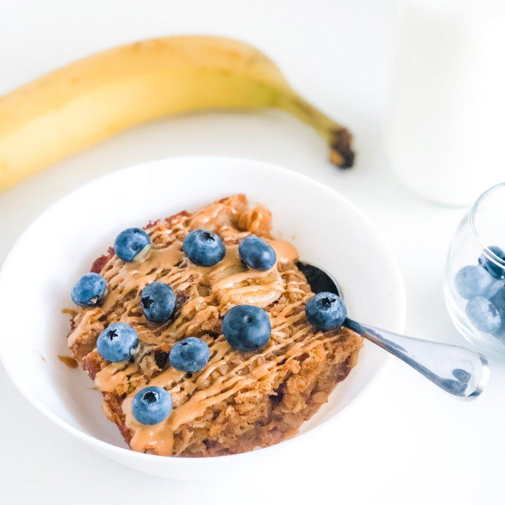 Healthy Banana Baked Oatmeal with Applesauce