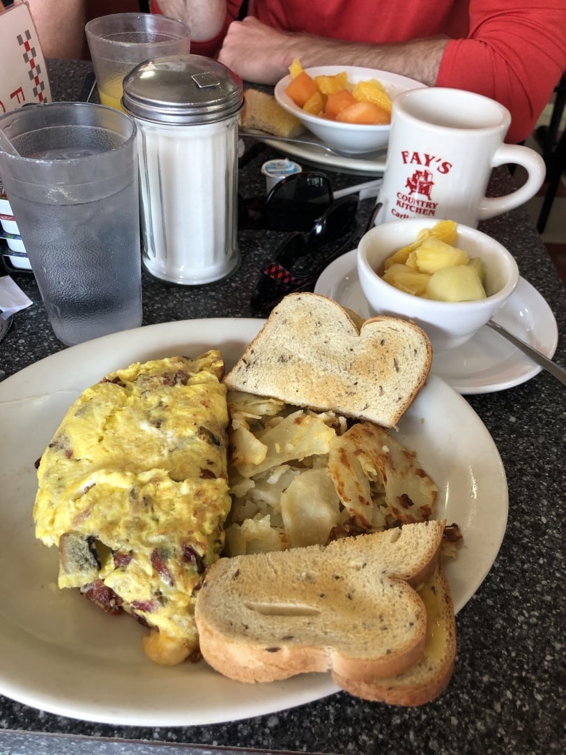 fays country kitchen breakfast