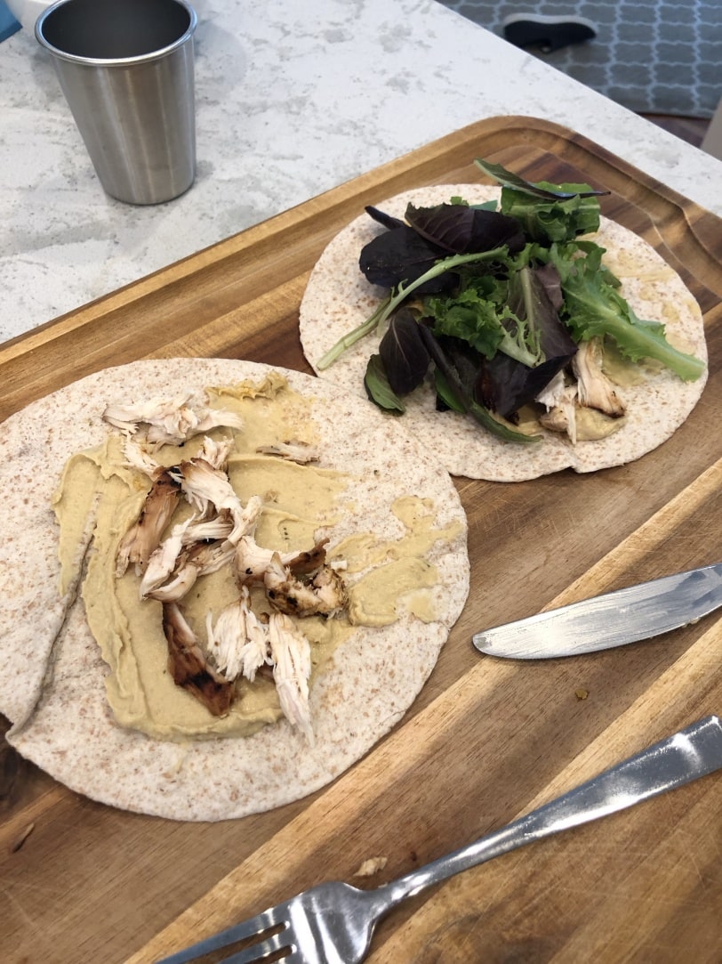 chicken hummus wraps easy