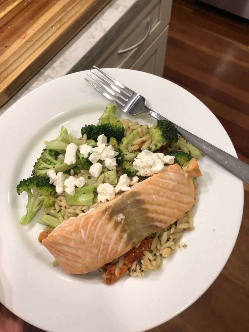 easy baked salmon mediterranean