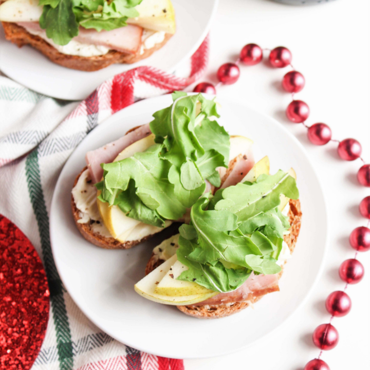 Ham & Goat Cheese Crostini with Pear (Easy Holiday Appetizer)