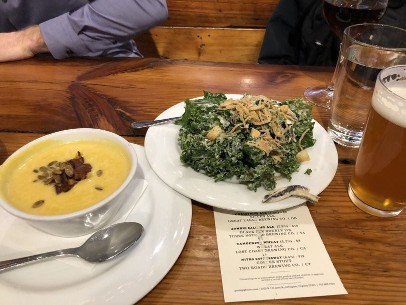green pig clarendon dinner