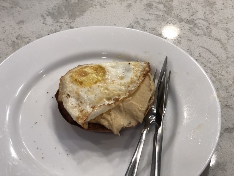 hummus toast