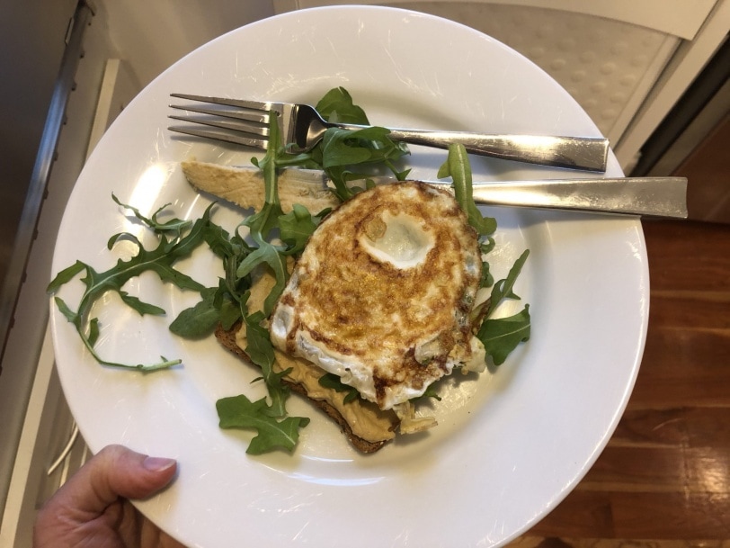 hummus toast