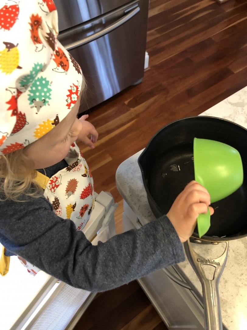 hedgehog apron and chef's hat 