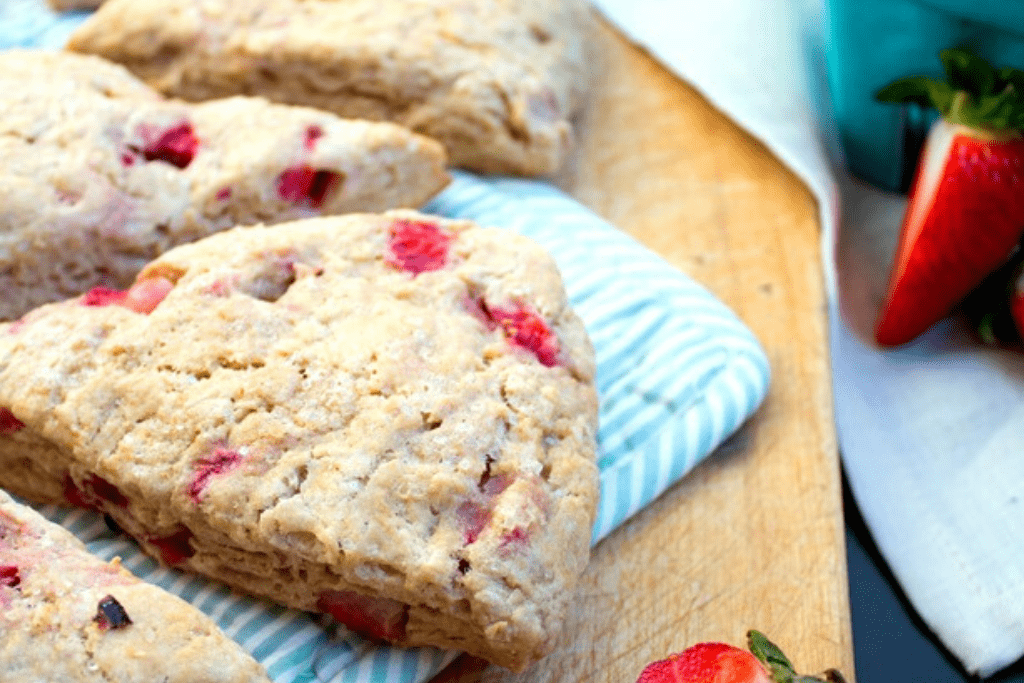 vegan strawberry scones