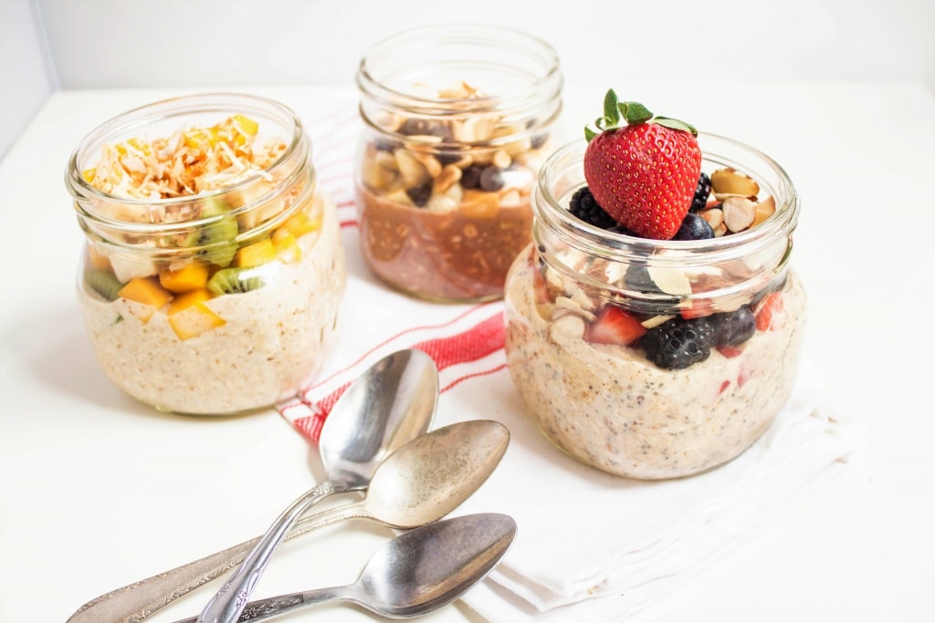 overnight oats flavor combinations in mason jars