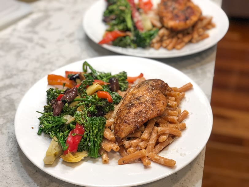 chicken with pasta and veggies