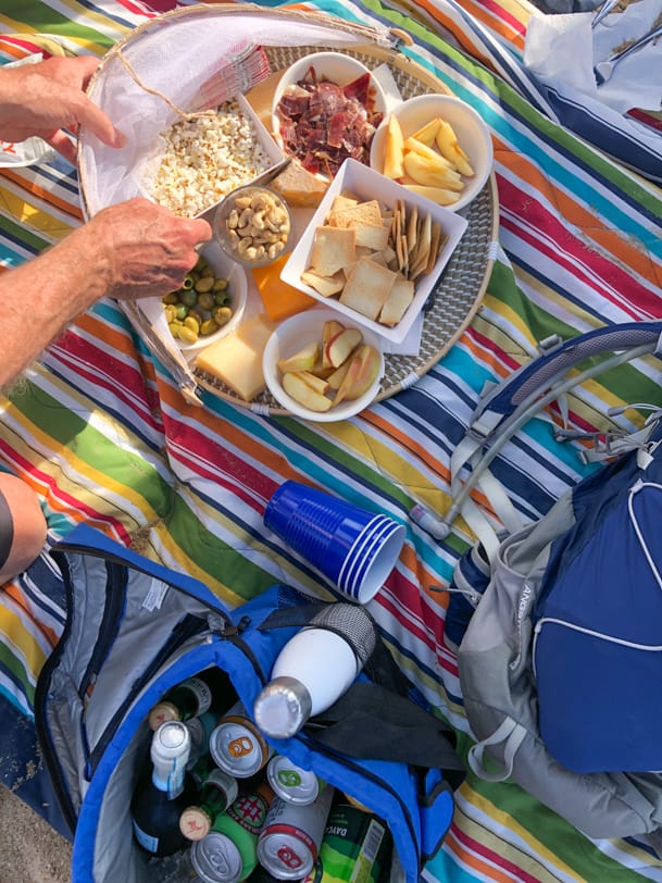 beach happy hour