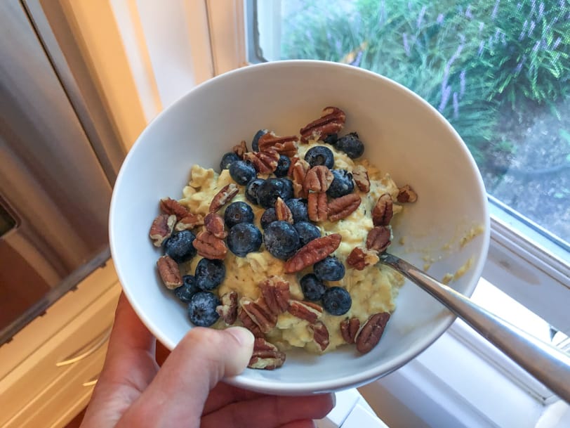 oatmeal with egg yolk