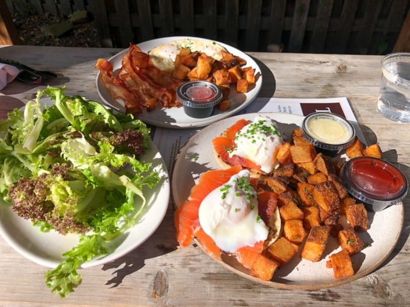 brunch outside at eveningstar cafe