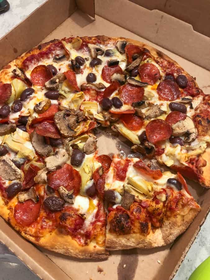 pizza from monterey's alexandria