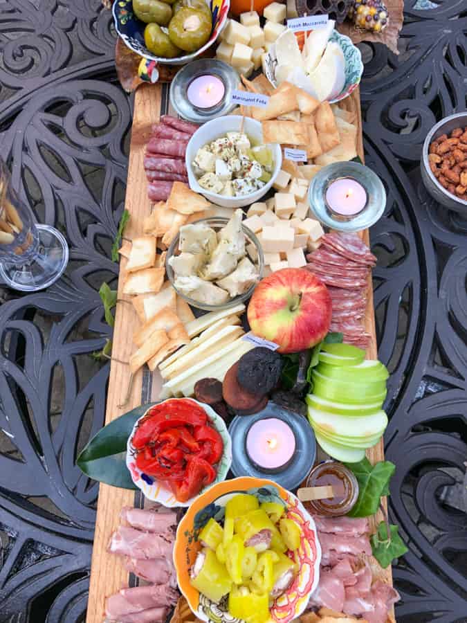 thanksgiving charcuterie board