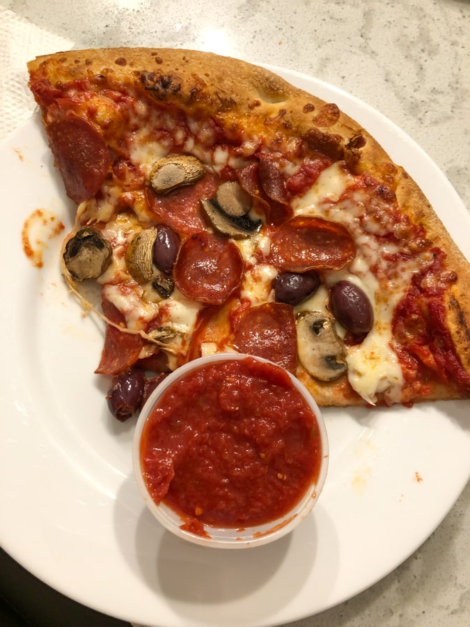 pizza with dipping sauce